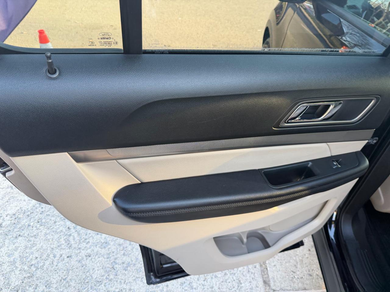 Ford Explorer XLT 4WD 2019