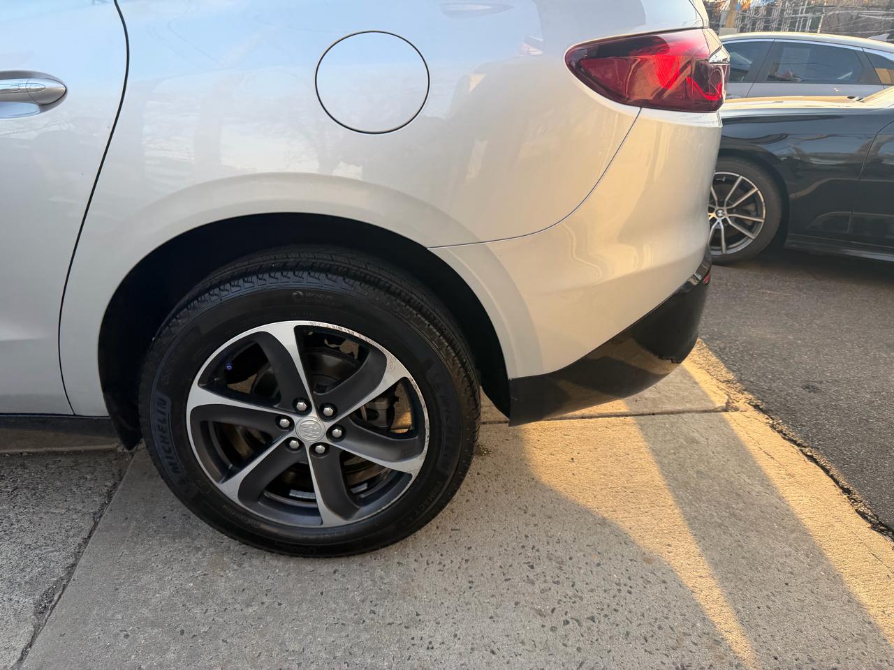 Buick Enclave Essence FWD 2020