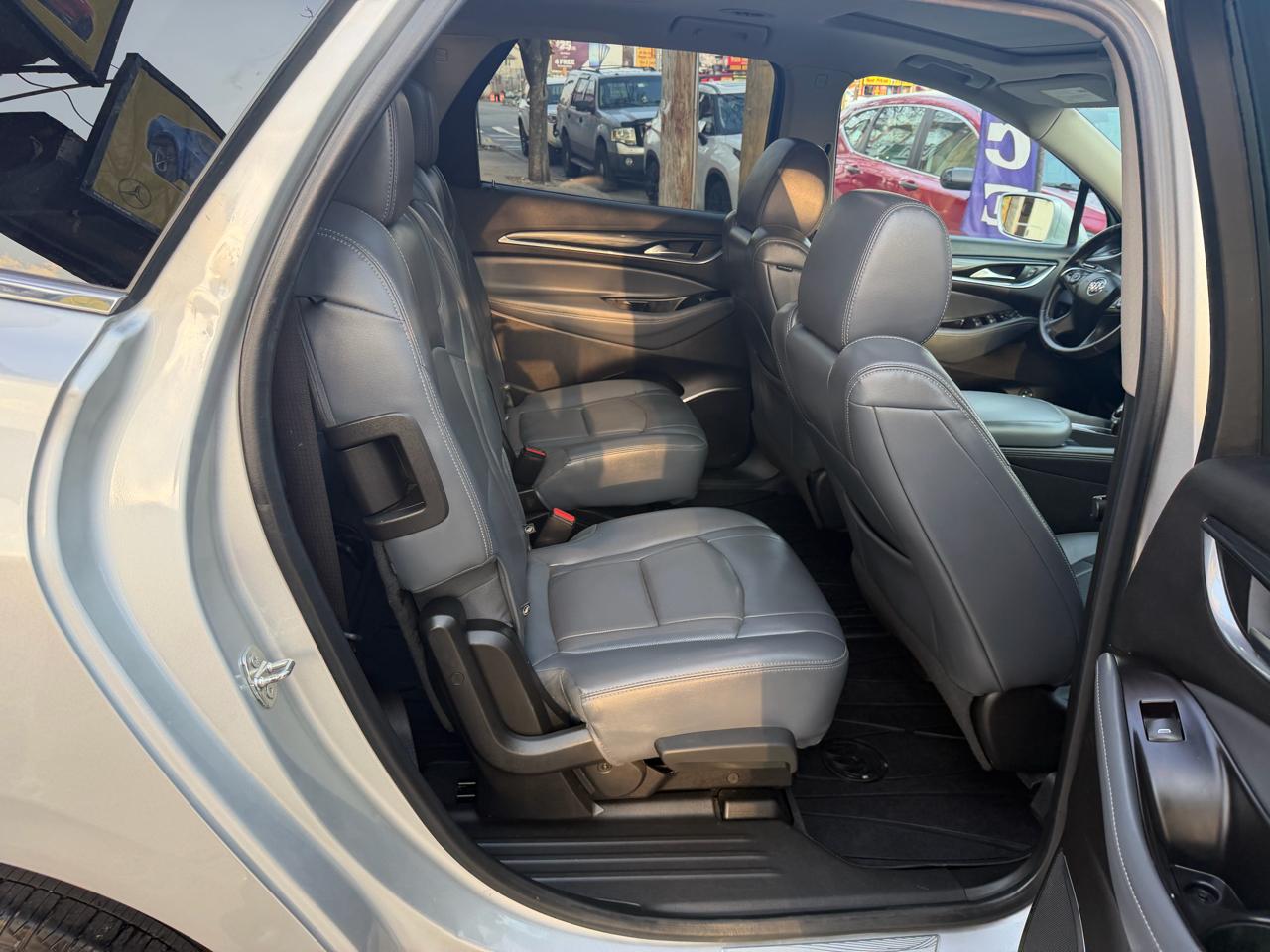 Buick Enclave Essence FWD 2020