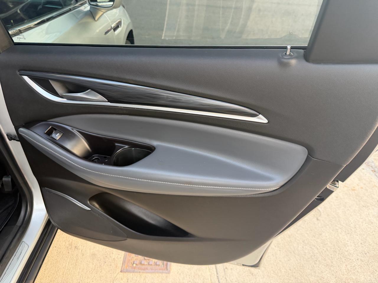 Buick Enclave Essence FWD 2020