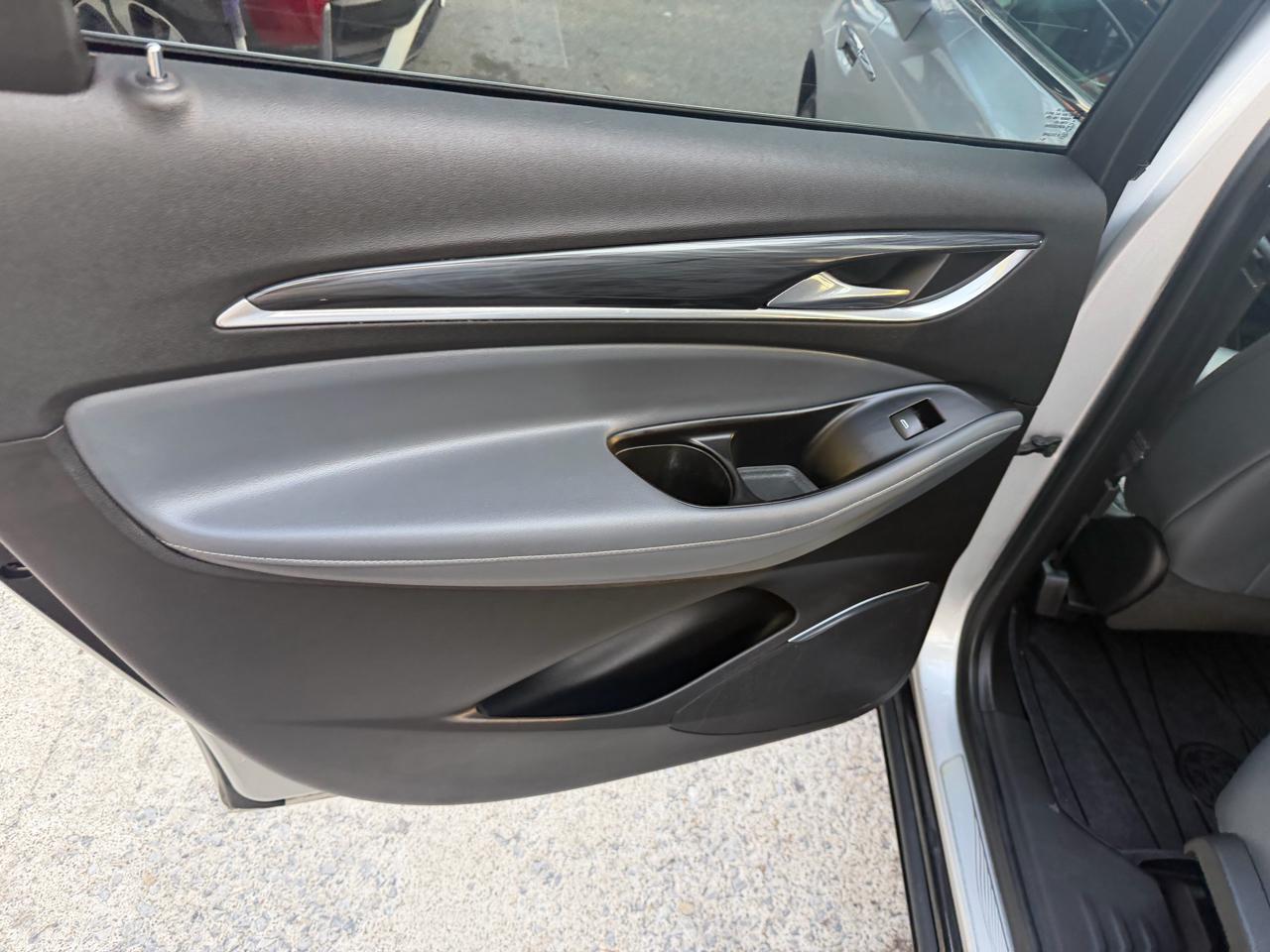 Buick Enclave Essence FWD 2020