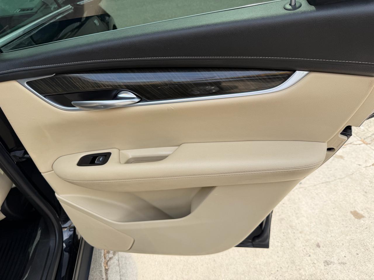 Cadillac XT5 Base AWD 2018