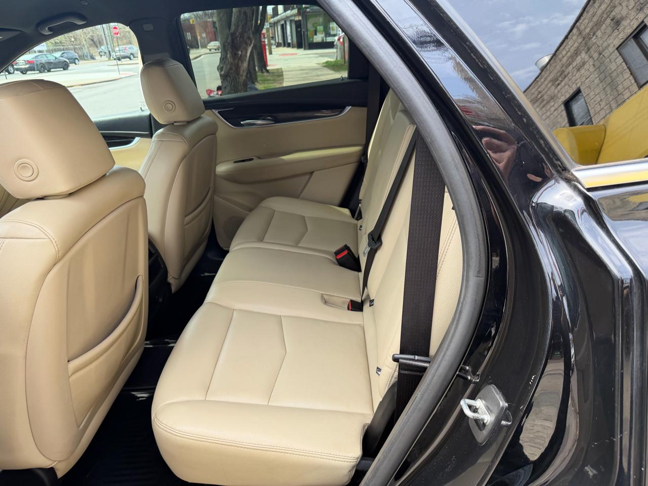 Cadillac XT5 Base AWD 2018