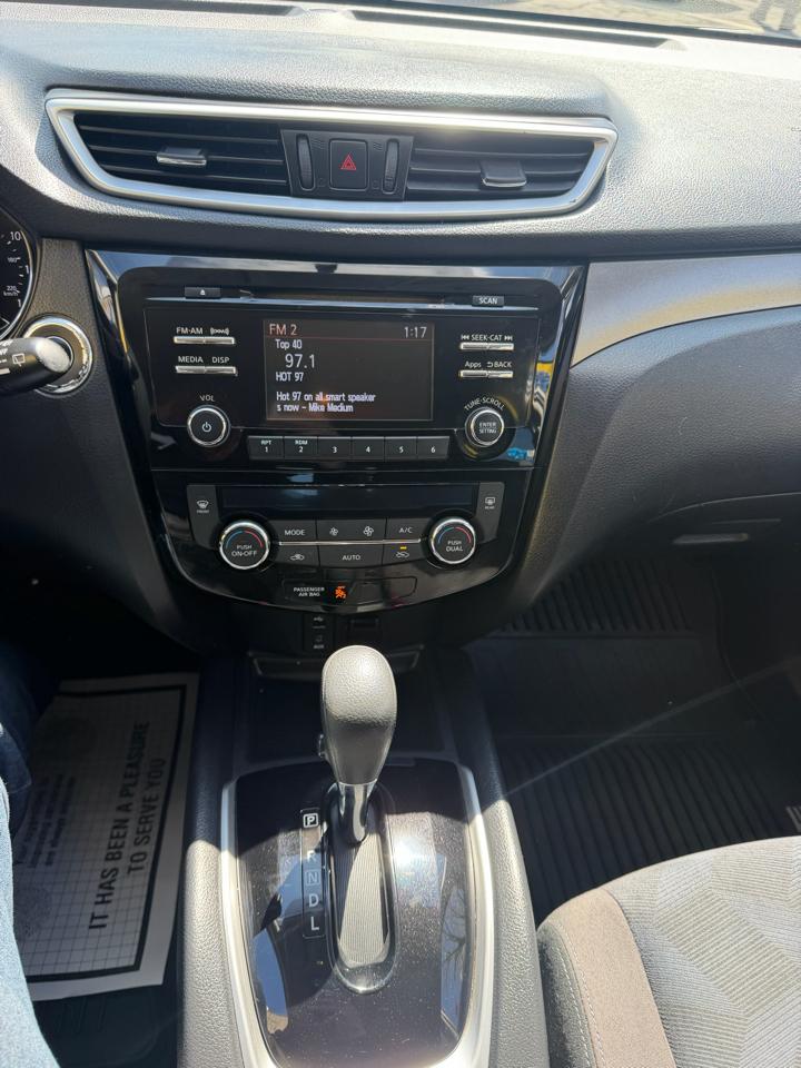 Nissan Rogue SV AWD 2015