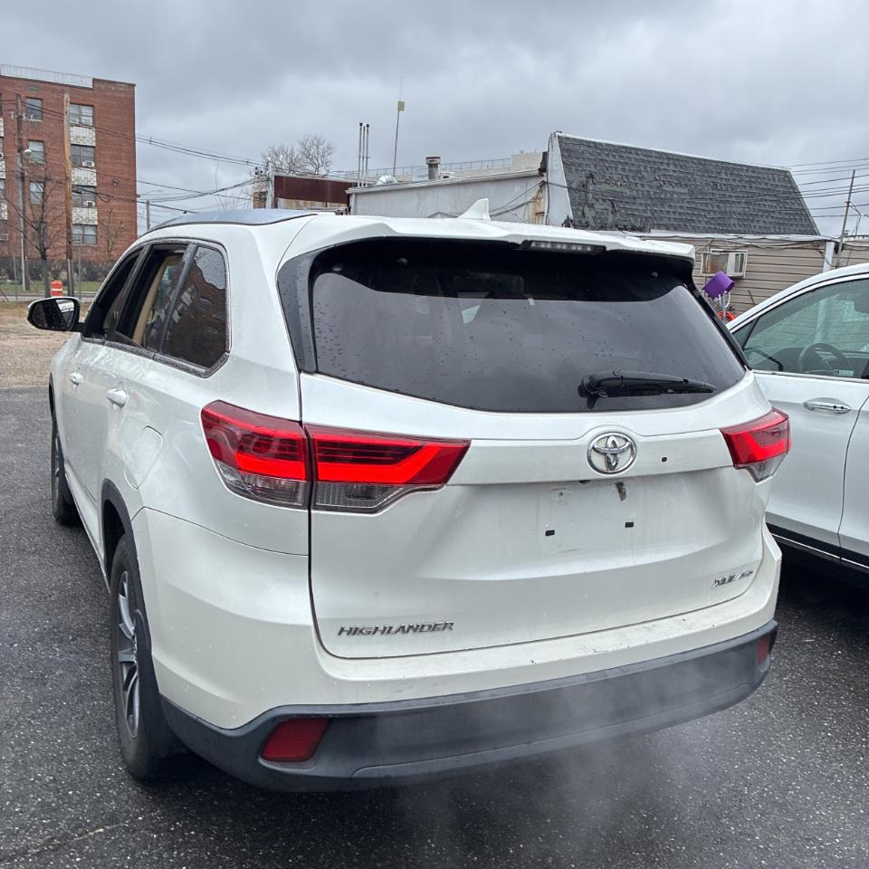 Toyota Highlander SE AWD V6 2018