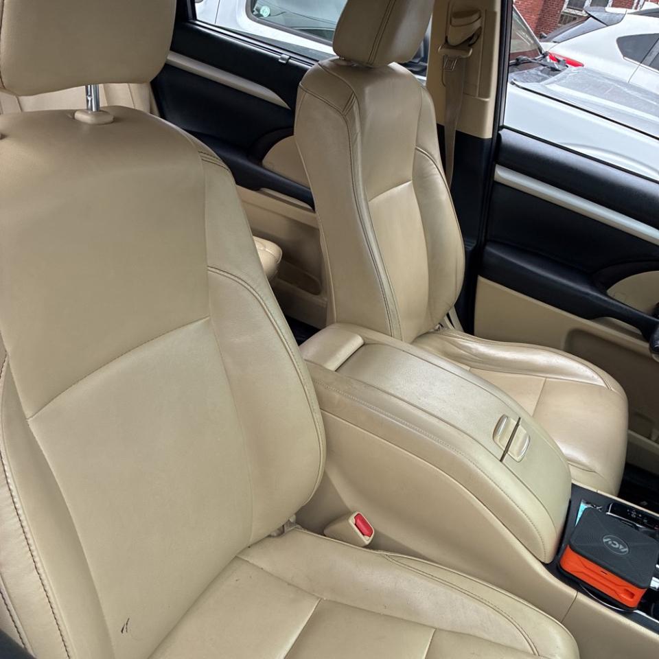 Toyota Highlander SE AWD V6 2018