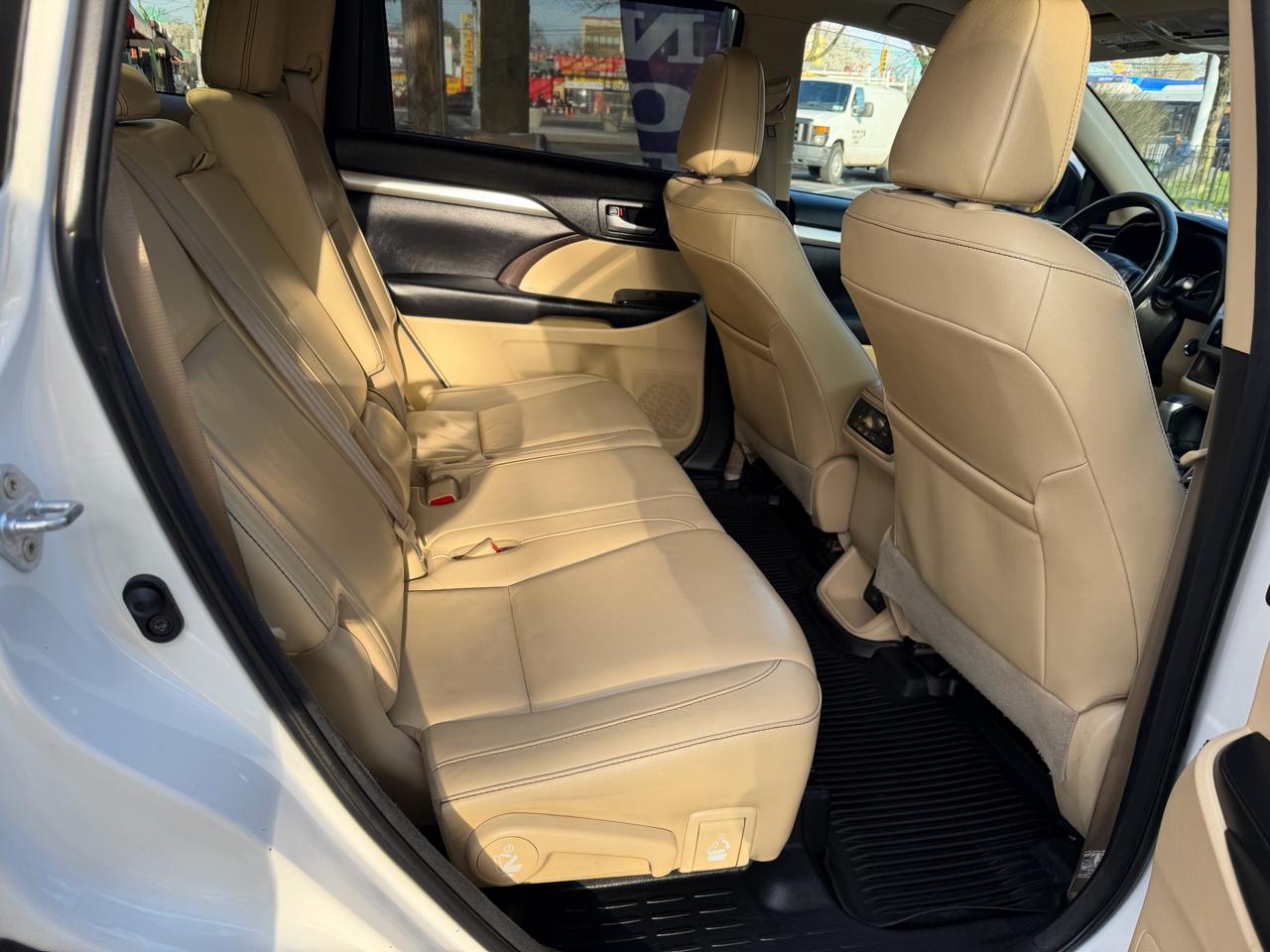 Toyota Highlander SE AWD V6 2018