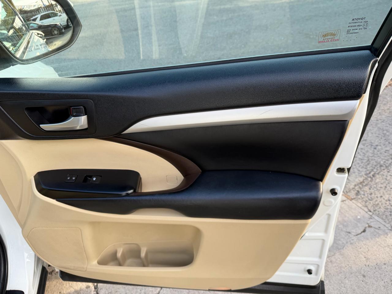 Toyota Highlander SE AWD V6 2018