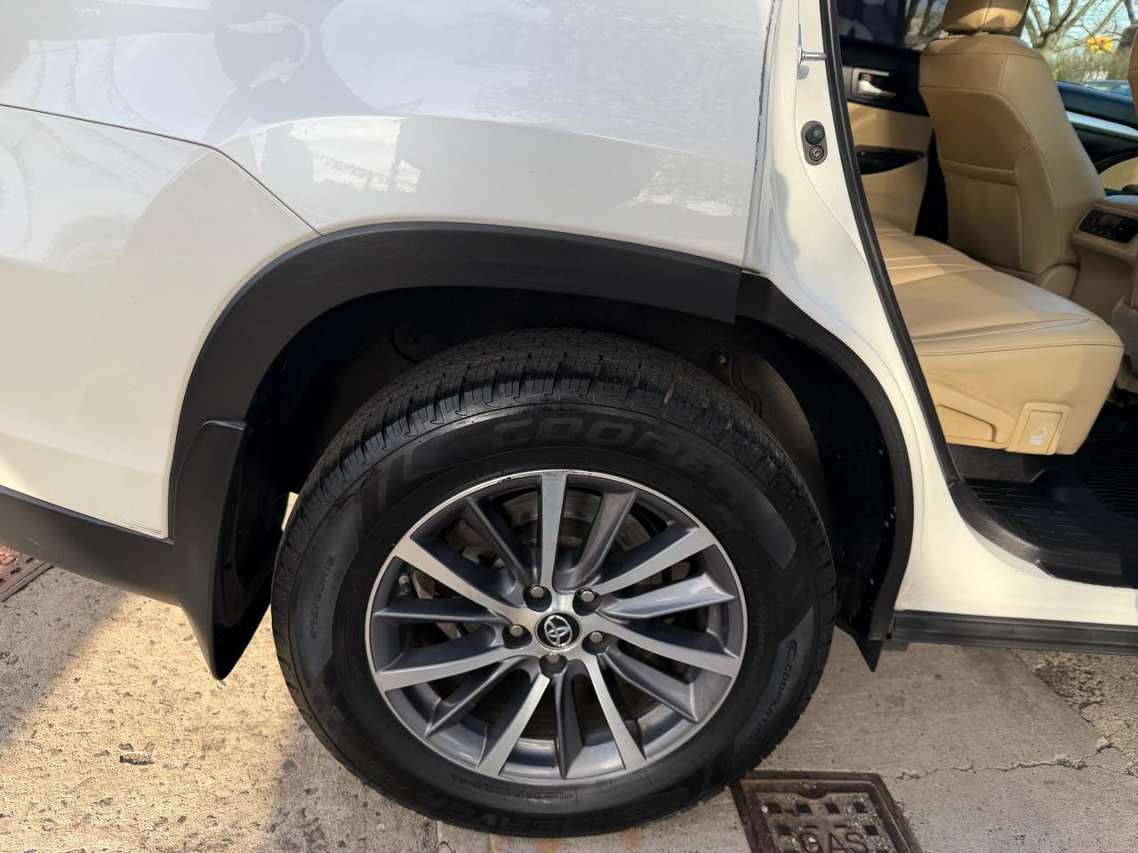 Toyota Highlander SE AWD V6 2018