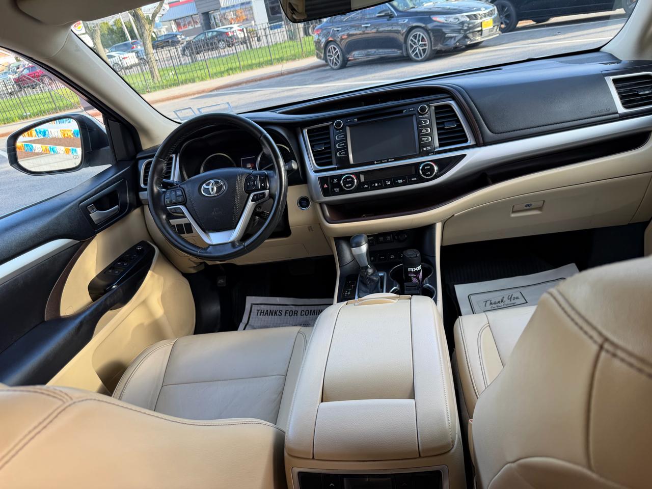 Toyota Highlander SE AWD V6 2018