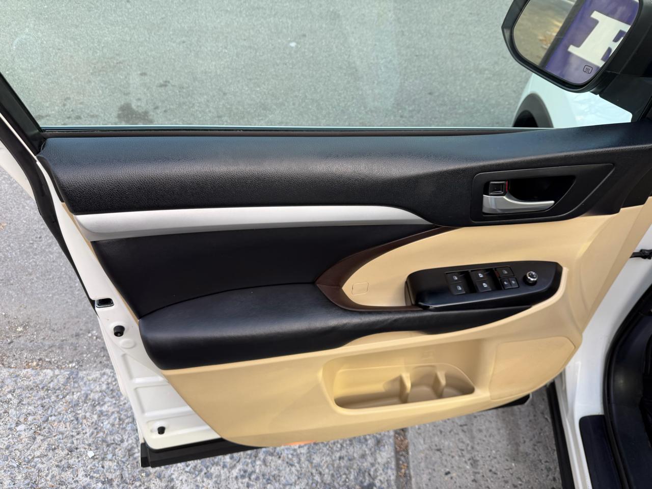 Toyota Highlander SE AWD V6 2018