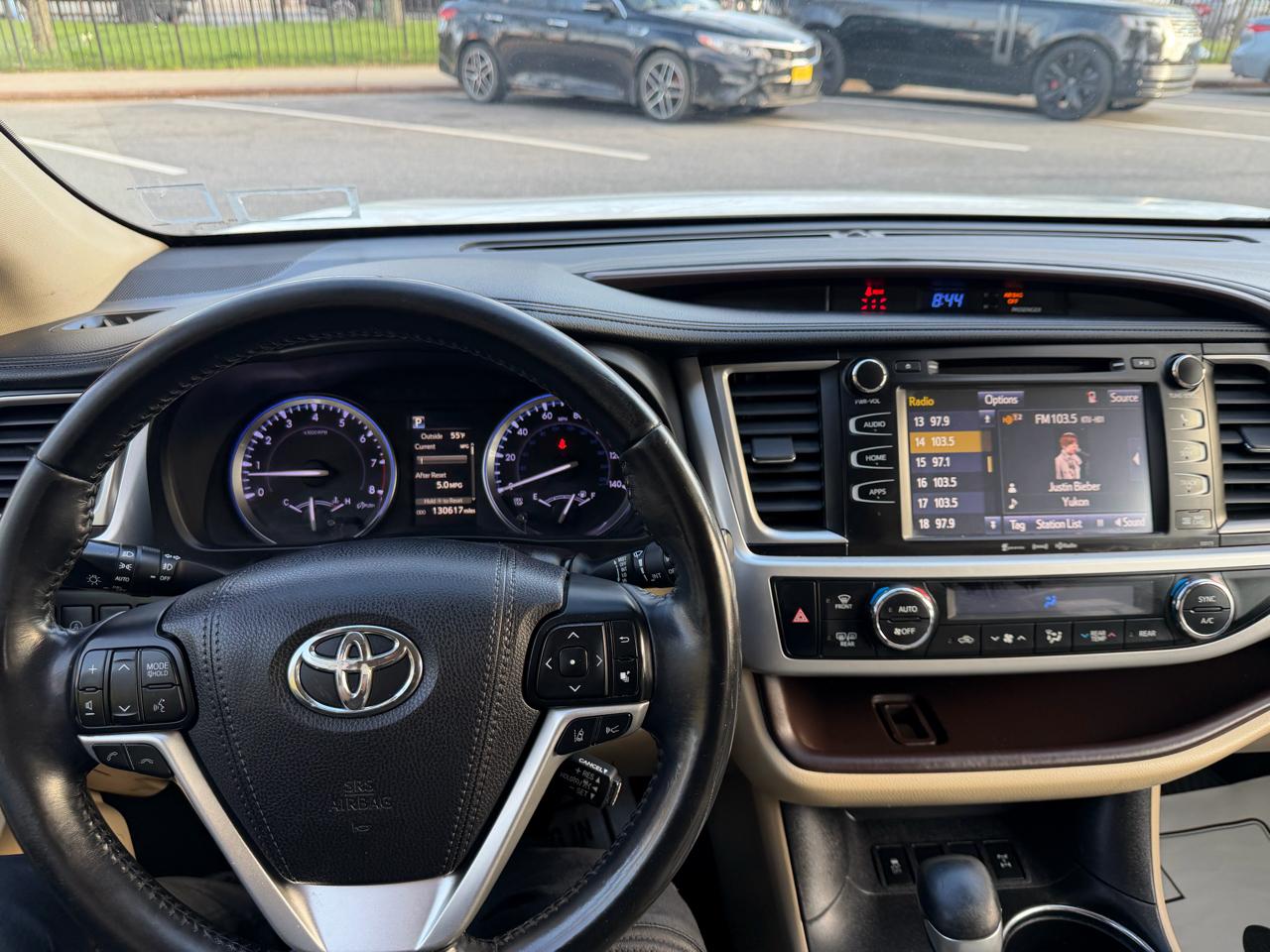 Toyota Highlander SE AWD V6 2018