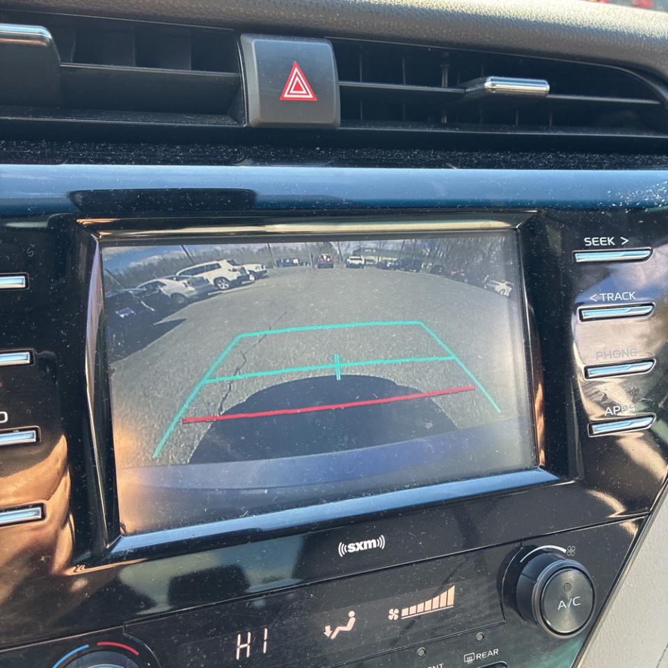 Toyota Camry SE 2020