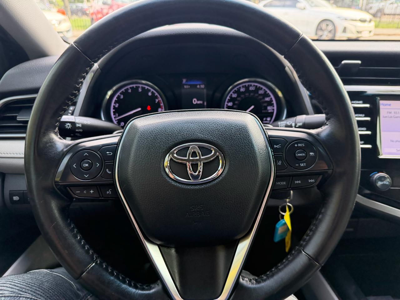 Toyota Camry SE 2020