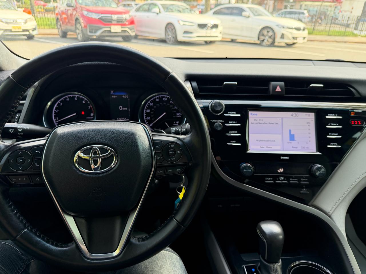 Toyota Camry SE 2020