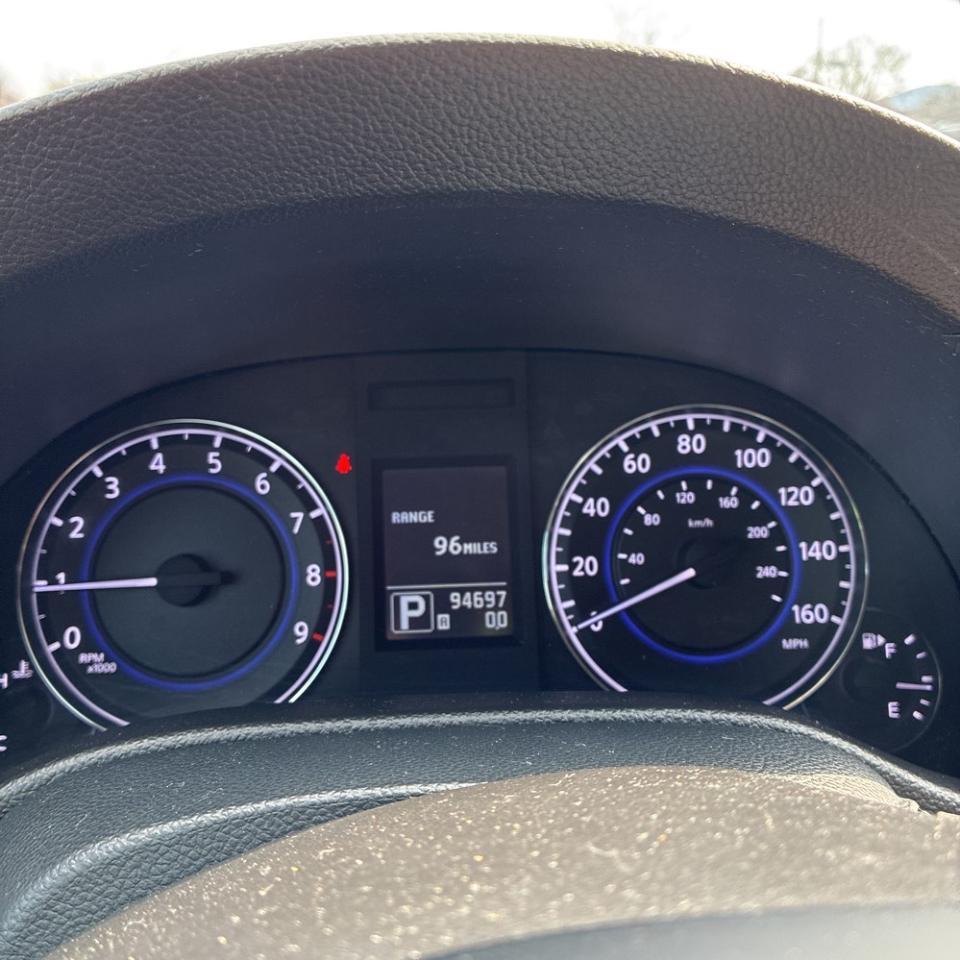 Infiniti Q40 RWD 2015