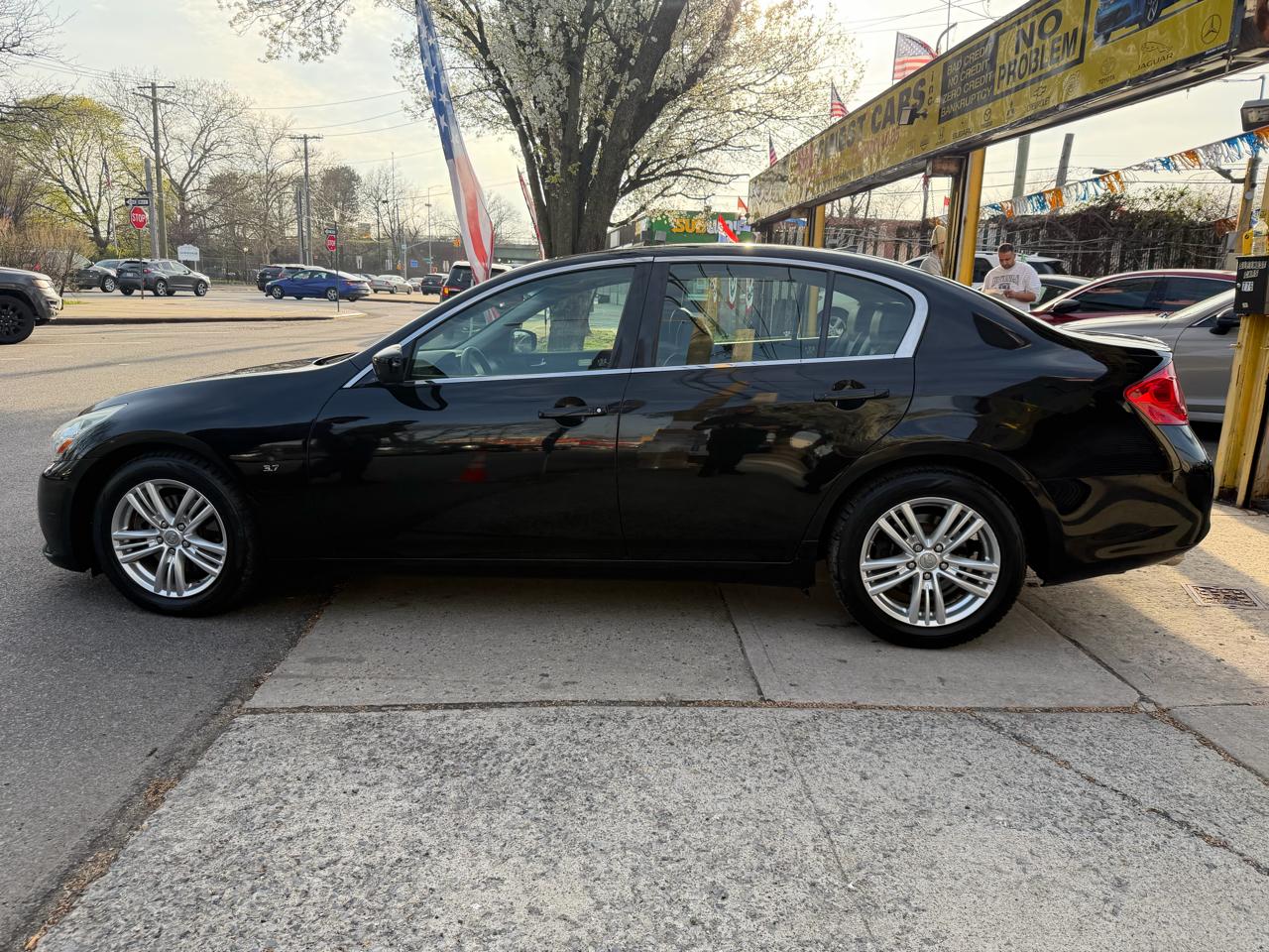 Infiniti Q40 RWD 2015