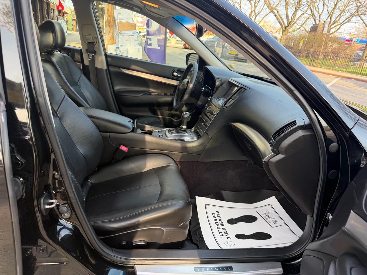 Infiniti Q40 RWD 2015