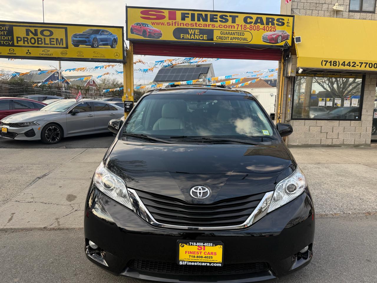 Toyota Sienna 5dr 7-Pass Van XLE FWD (Natl) 2017