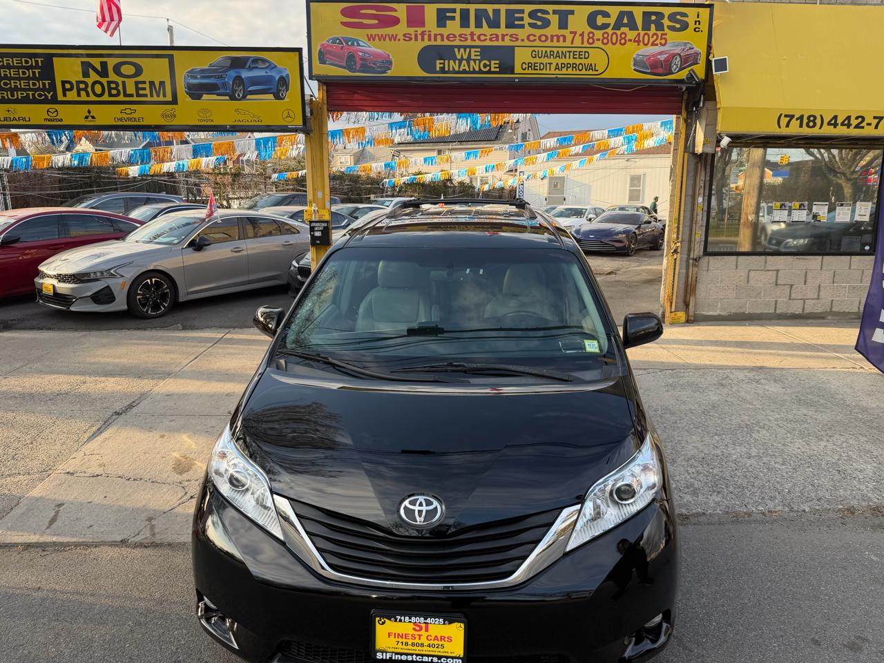 Toyota Sienna 5dr 7-Pass Van XLE FWD (Natl) 2017