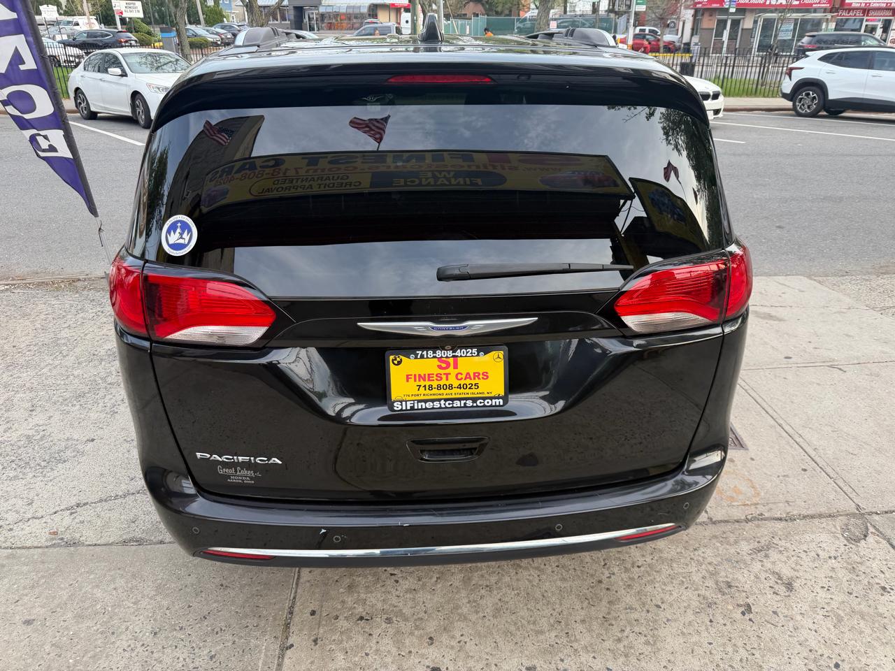 Chrysler Pacifica Touring-L 2020