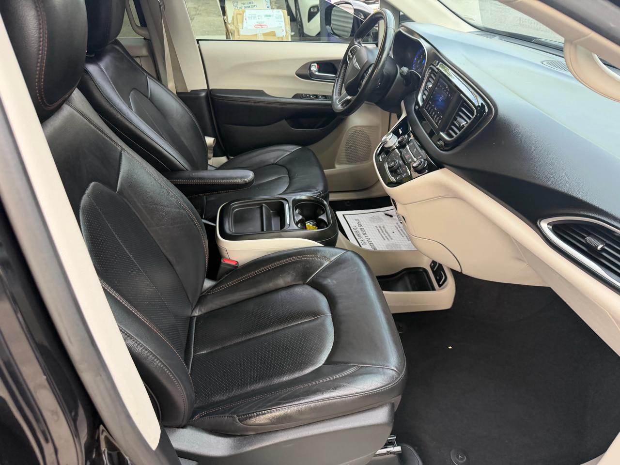 Chrysler Pacifica Touring-L 2020