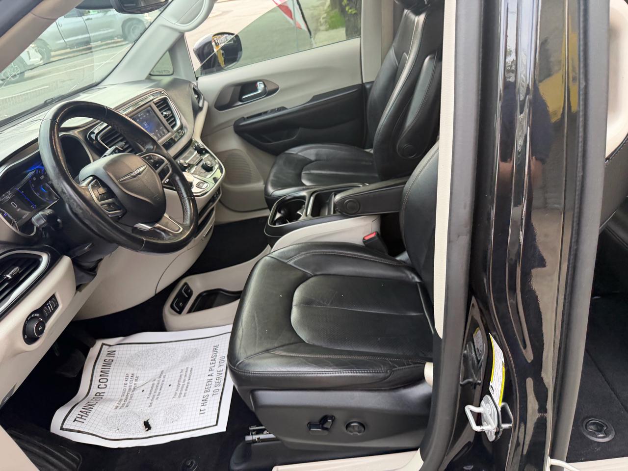 Chrysler Pacifica Touring-L 2020