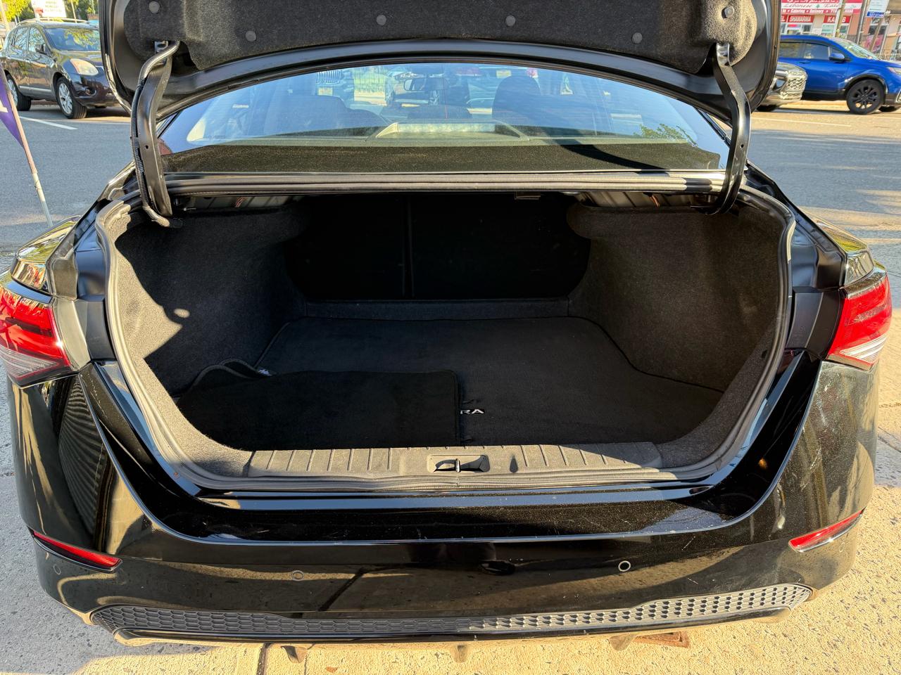 Nissan Sentra SV 2024