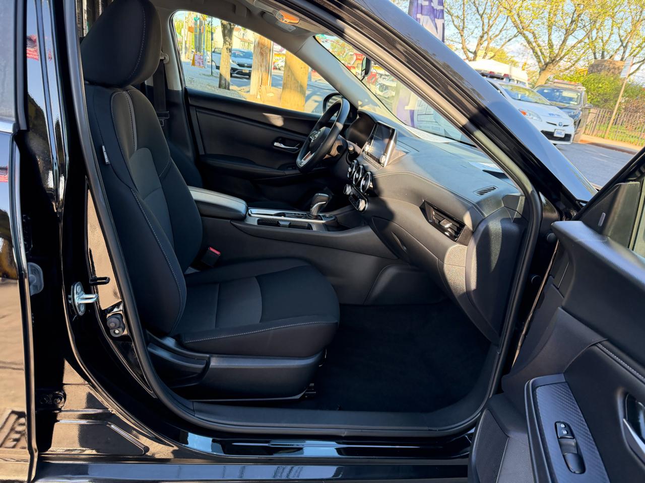 Nissan Sentra SV 2024