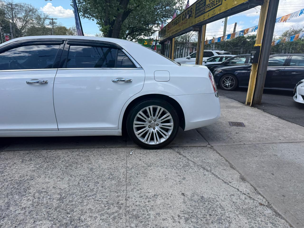 Chrysler 300 Limited RWD 2012