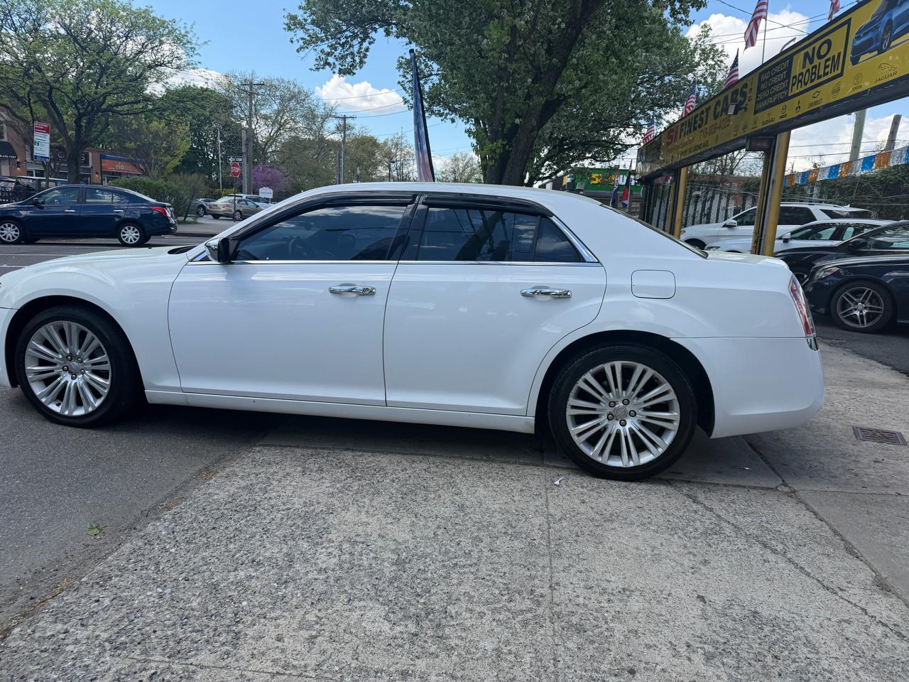 Chrysler 300 Limited RWD 2012