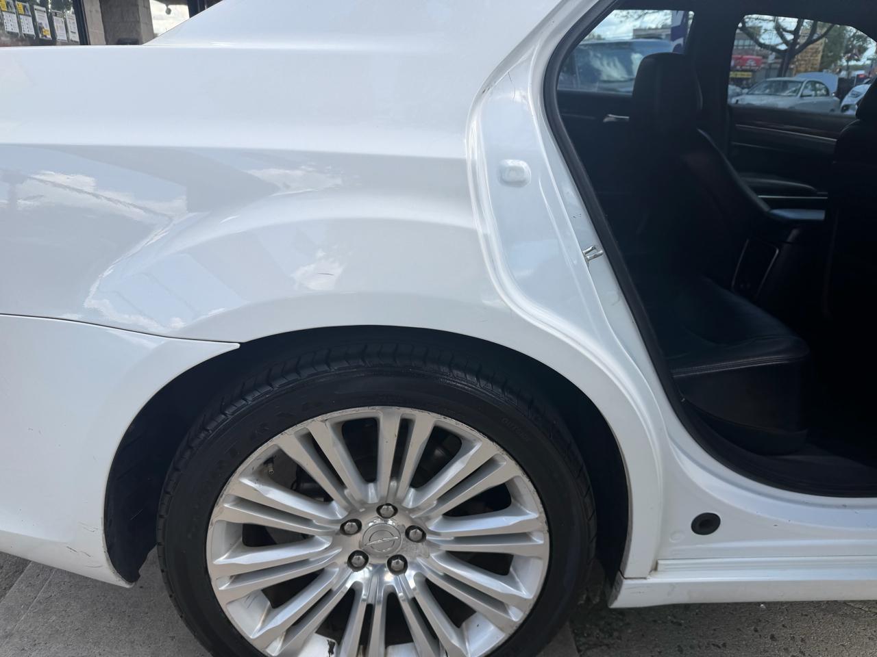 Chrysler 300 Limited RWD 2012