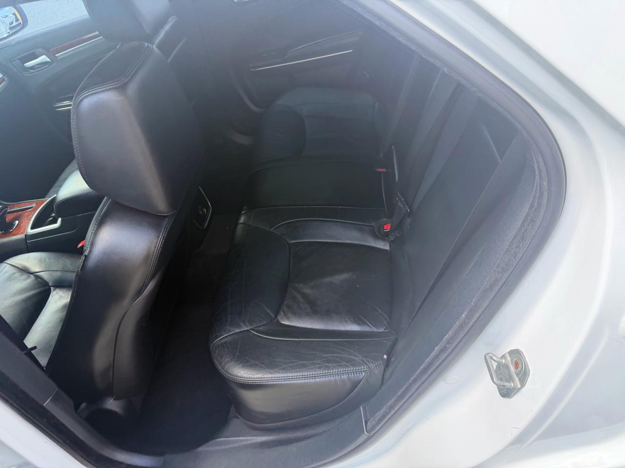 Chrysler 300 Limited RWD 2012