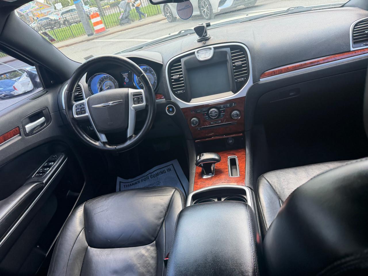 Chrysler 300 Limited RWD 2012