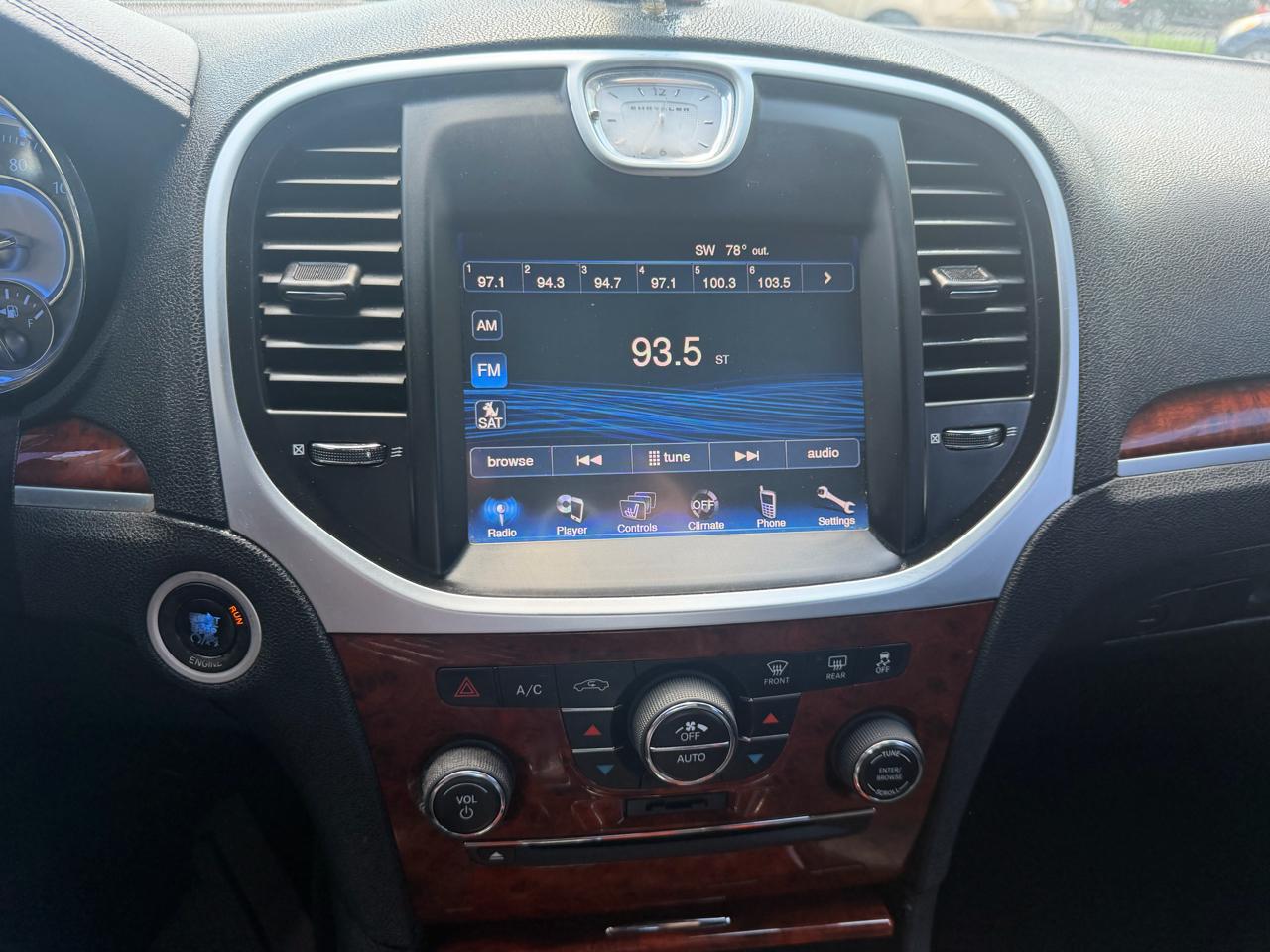 Chrysler 300 Limited RWD 2012