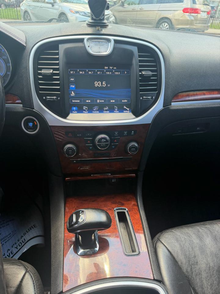 Chrysler 300 Limited RWD 2012