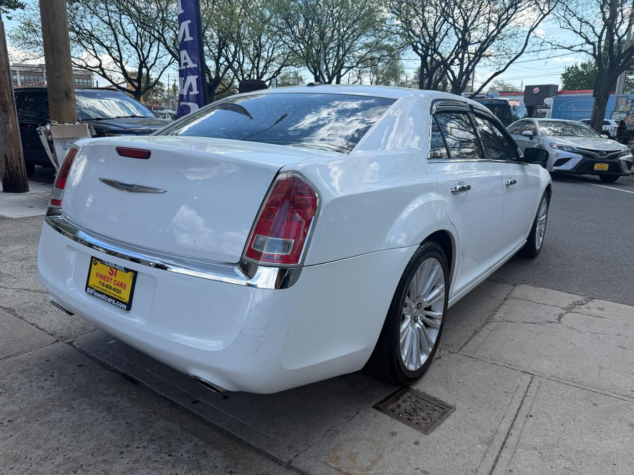 Chrysler 300 Limited RWD 2012