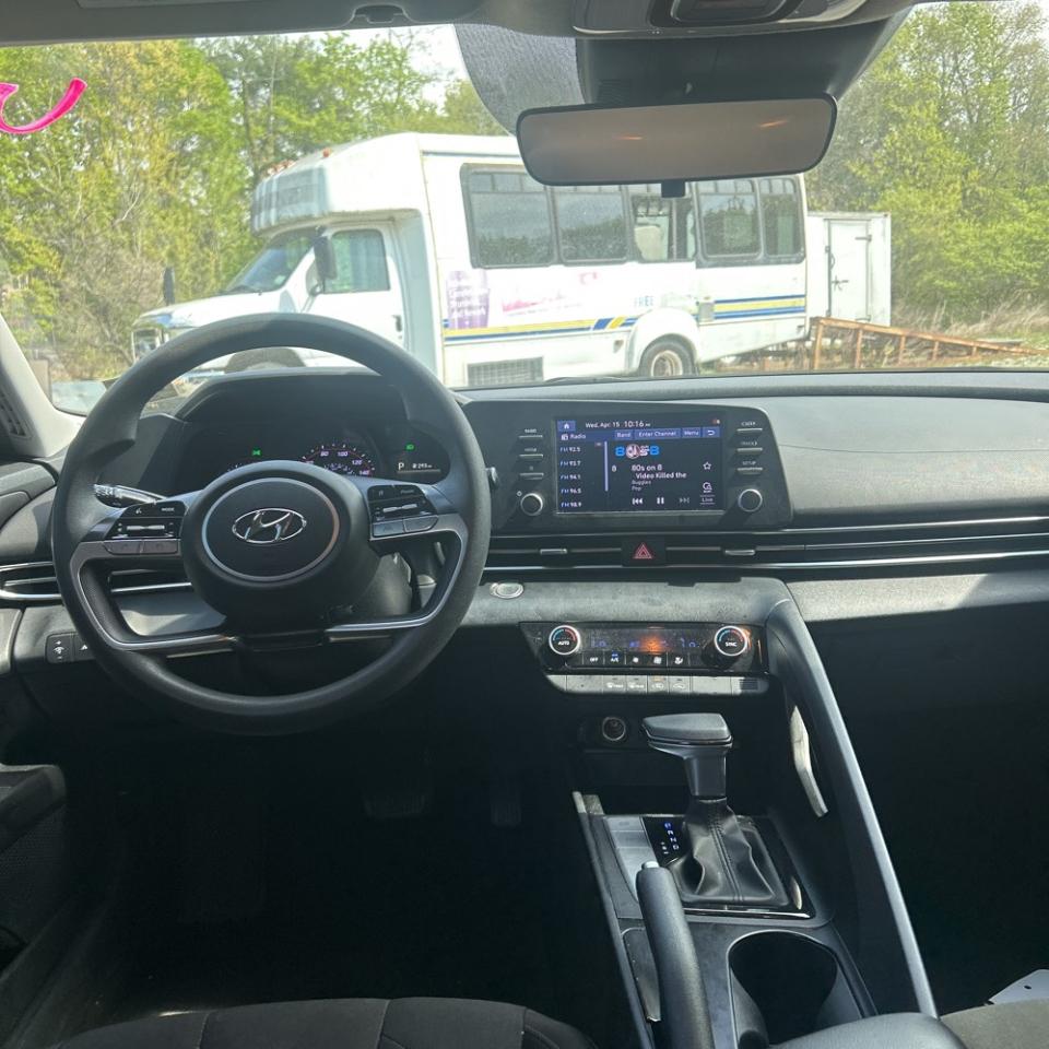 Hyundai Elantra SEL 2022