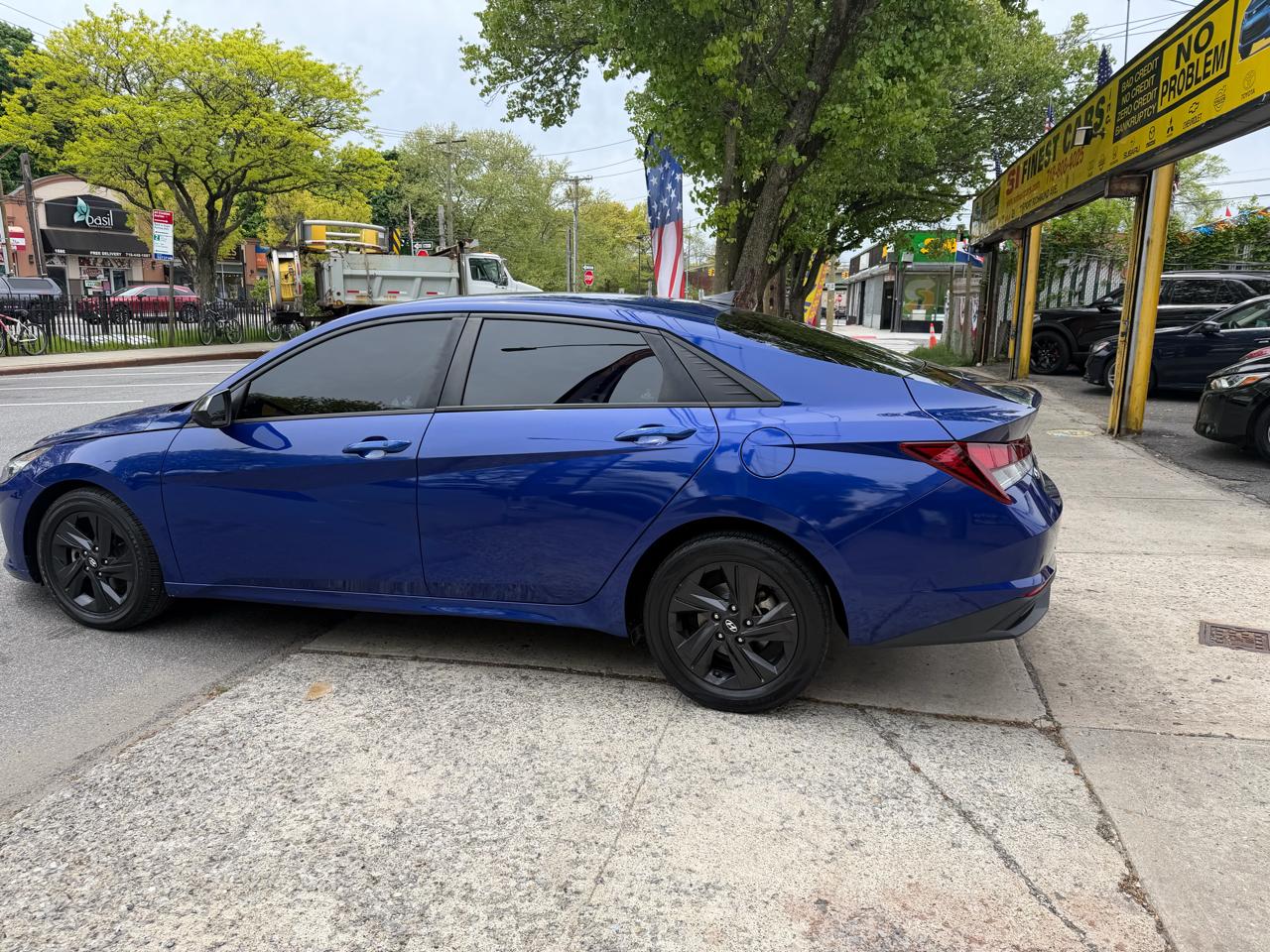 Hyundai Elantra SEL 2022