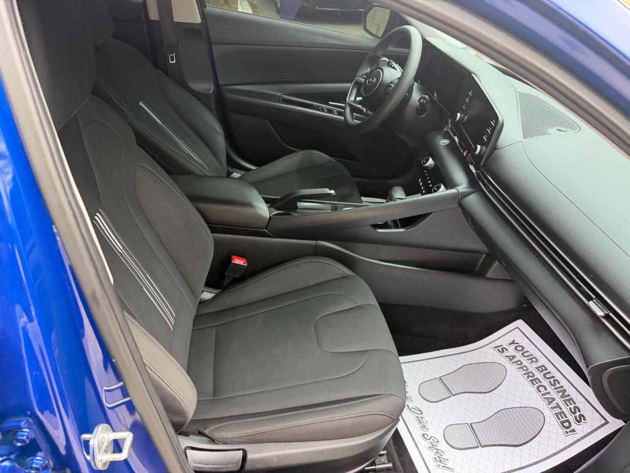 Hyundai Elantra SEL 2022