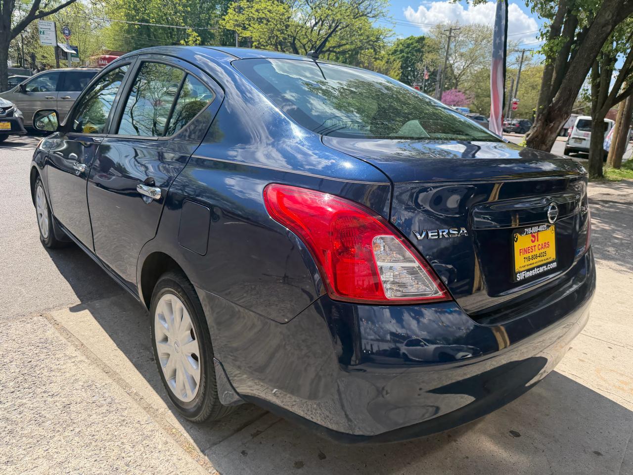 Nissan Versa 1.6 S Sedan 2012
