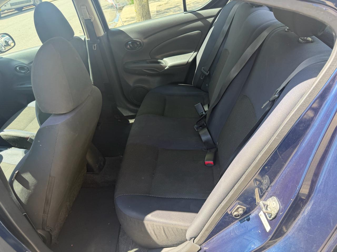 Nissan Versa 1.6 S Sedan 2012