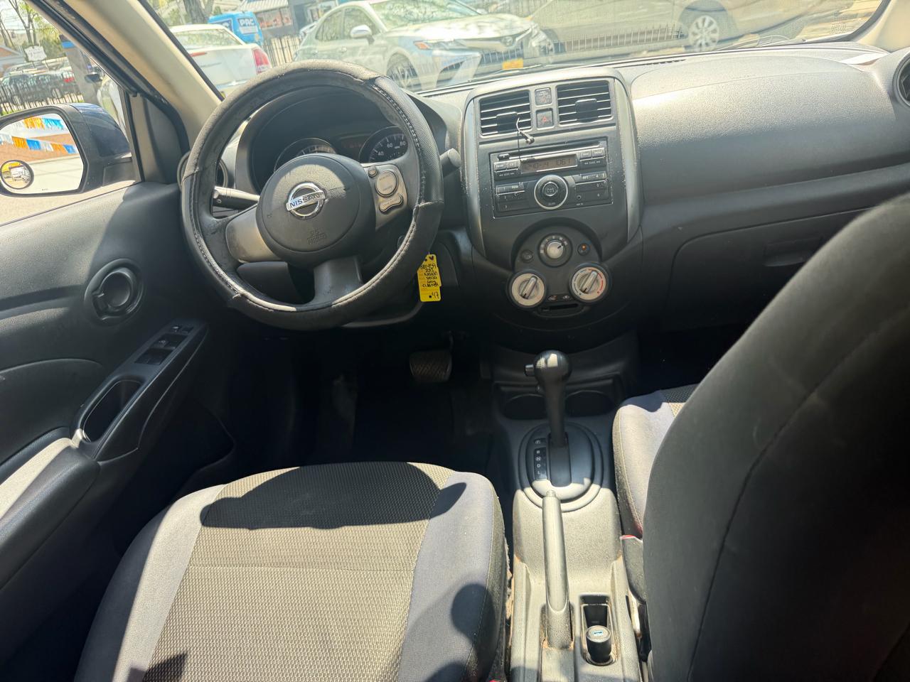 Nissan Versa 1.6 S Sedan 2012