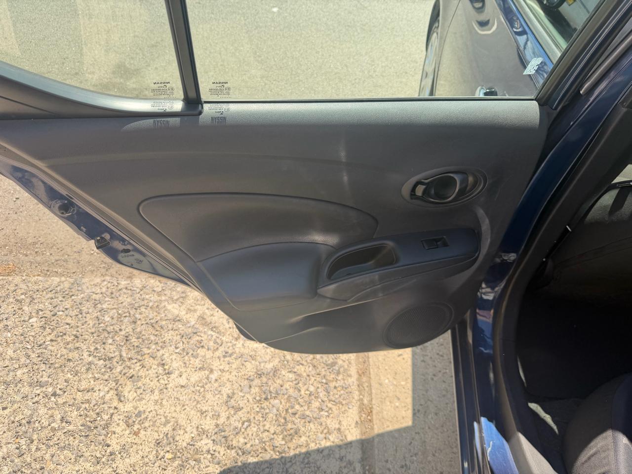 Nissan Versa 1.6 S Sedan 2012