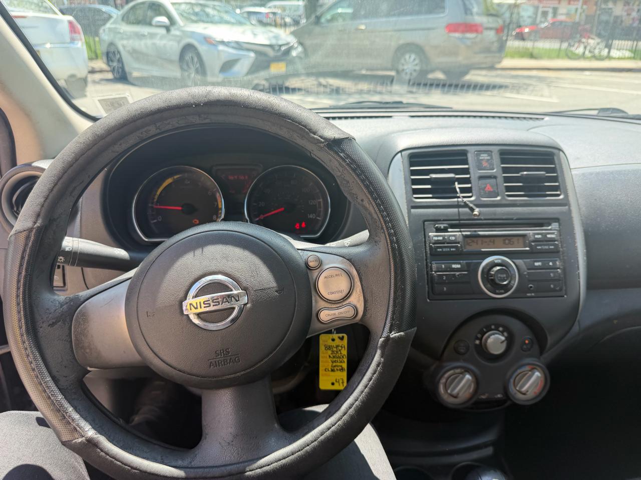 Nissan Versa 1.6 S Sedan 2012