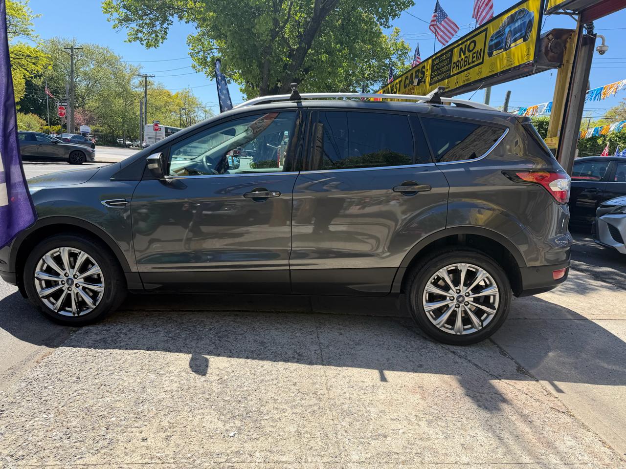 Ford Escape Titanium 4WD 2018