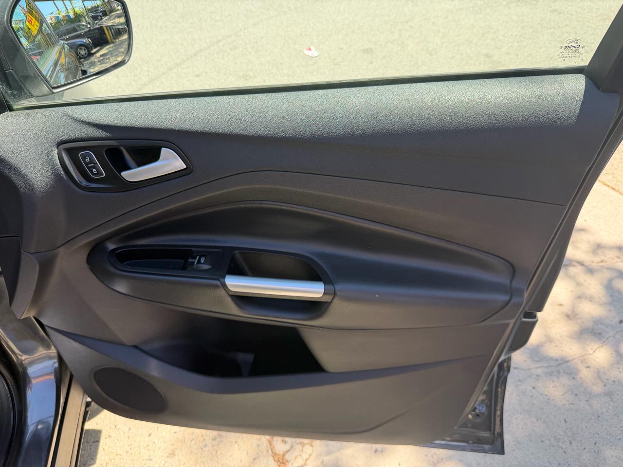 Ford Escape Titanium 4WD 2018