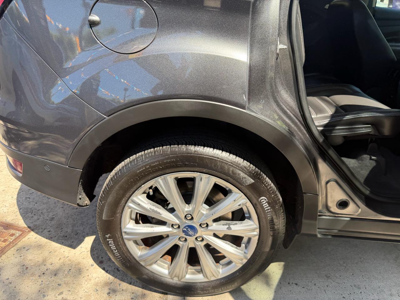 Ford Escape Titanium 4WD 2018