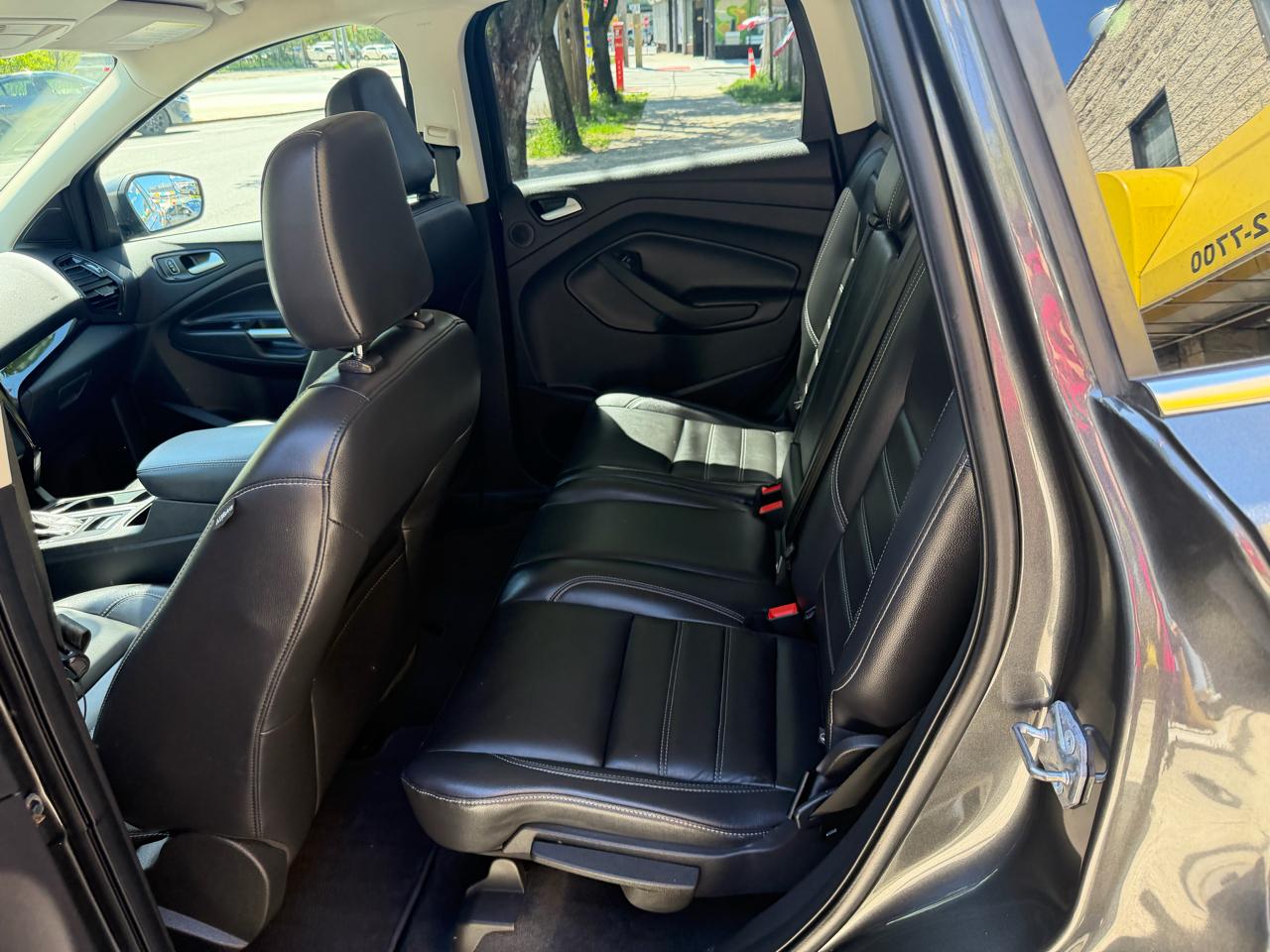 Ford Escape Titanium 4WD 2018