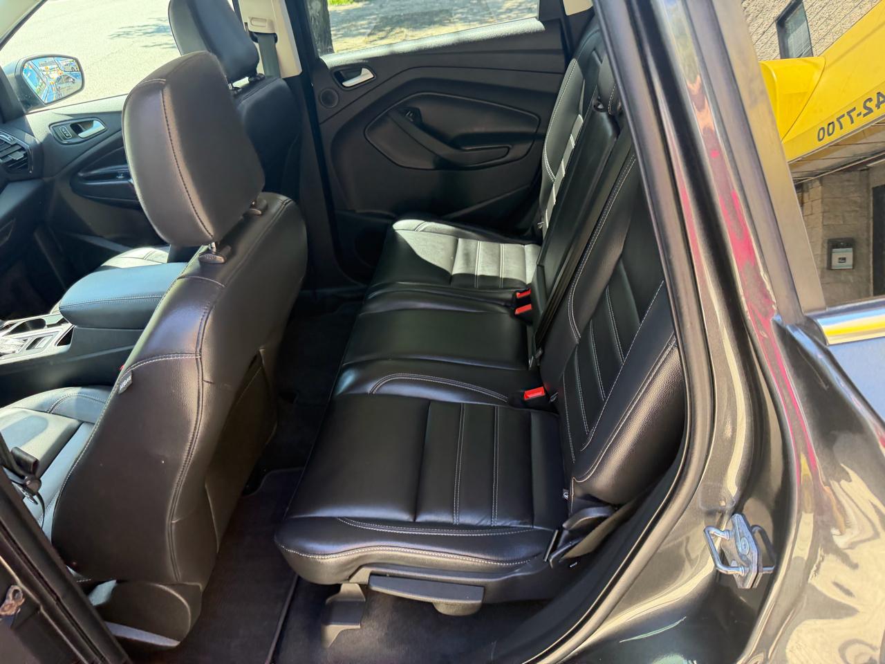 Ford Escape Titanium 4WD 2018